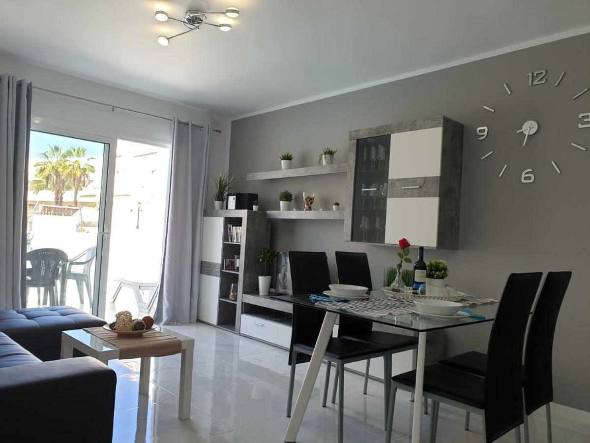 Casa Las Flores With Heated Pool, Only 490 Meters To The Beach, Balcony, Wifi 阿罗纳 外观 照片